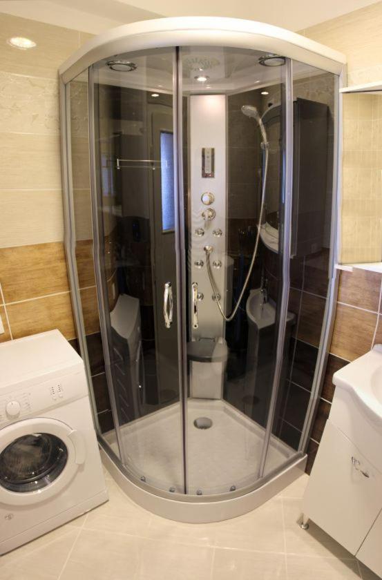 Balint Apartman - In The Heart Of Мішкольц Екстер'єр фото